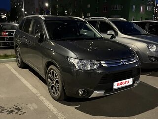 2014 Mitsubishi Outlander III Рестайлинг, серый, 1950000 рублей, вид 4