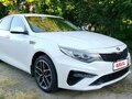 2019 Kia Optima IV Рестайлинг, белый, 1950000 рублей