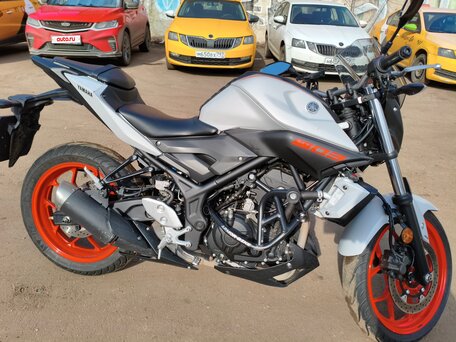 2019 Yamaha MT-03, серый, 550000 рублей, вид 2