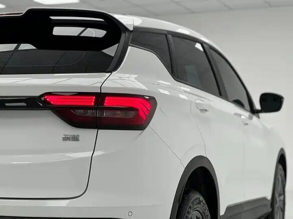 2025 Geely Coolray (Binyue L) I Рестайлинг 2, белый, 1650003 рублей - вид 7