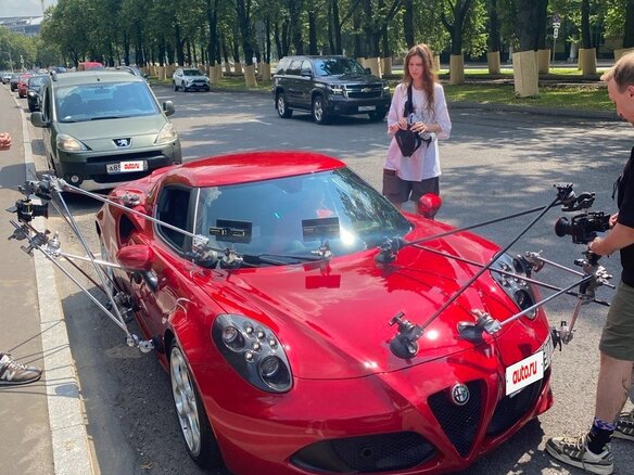 2014 Alfa Romeo 4C, красный, 10000000 рублей - вид 37