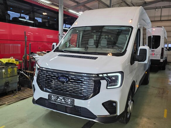 2024 Ford Transit, белый, 7602000 рублей - вид 3