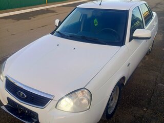 2016 Lada (ВАЗ) Priora I Рестайлинг, белый, 640000 рублей, вид 2