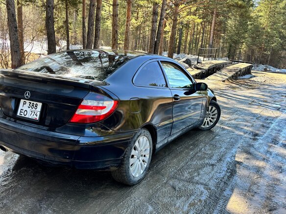 2002 Mercedes-Benz C-Класс 230 II (W203), чёрный, 650000 рублей - вид 5