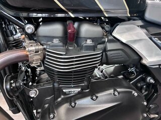 2025 Triumph Speed Twin, чёрный, 1185000 рублей, вид 3