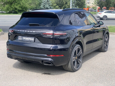2022 Porsche Cayenne III, чёрный, 8320000 рублей, вид 5
