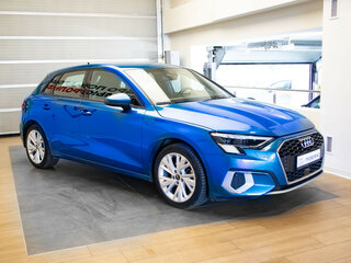 2022 Audi A3 Sportback 35 TFSI IV (8Y), синий, 2980000 рублей, вид 3