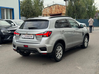 2021 Mitsubishi ASX I Рестайлинг 3, серый, 2080000 рублей, вид 4