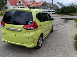 2018 Honda Freed II, жёлтый, 1499000 рублей, вид 3