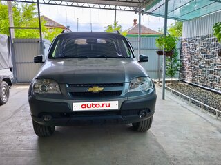 2010 Chevrolet Niva I Рестайлинг, серый, 660000 рублей, вид 1