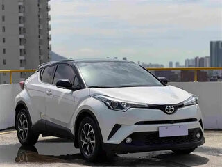 2022 Toyota C-HR I Рестайлинг, белый, 1580500 рублей, вид 1