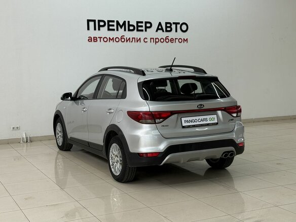 2018 Kia Rio X-Line IV, серебристый, 990000 рублей - вид 5