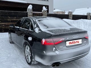 2015 Audi A4 IV (B8) Рестайлинг, серый, 1800000 рублей, вид 3