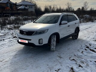 2015 Kia Sorento II Рестайлинг, белый, 2050000 рублей, вид 1