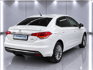 2016 Citroen C4 II Рестайлинг, белый, 1075000 рублей, вид 3
