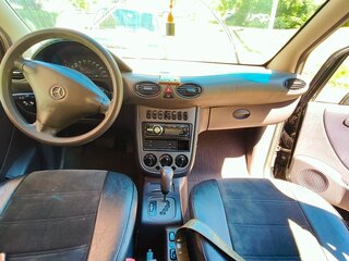 2002 Mercedes-Benz A-Класс 140 I (W168) Рестайлинг, чёрный, 260000 рублей, вид 4