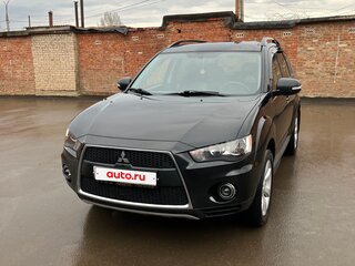 2011 Mitsubishi Outlander II Рестайлинг, чёрный, 1450000 рублей, вид 3