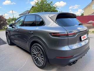 2020 Porsche Cayenne III, серый, 6100000 рублей, вид 5