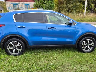 2019 Kia Sportage IV Рестайлинг, синий, 2260000 рублей, вид 3