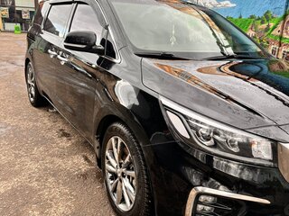 2018 Kia Carnival III, чёрный, 3150000 рублей, вид 2