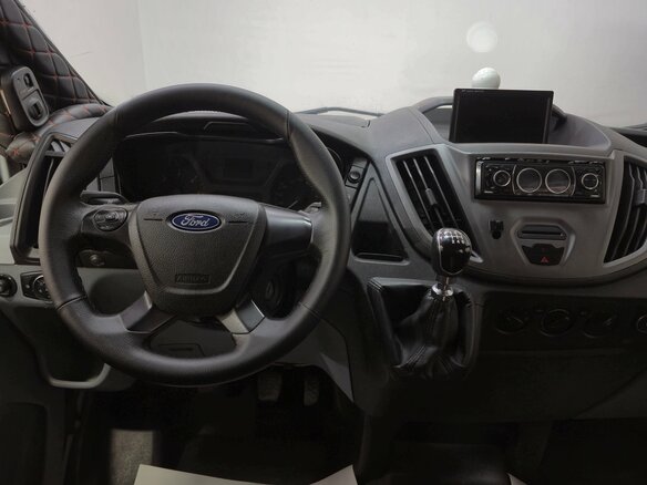2018 Ford Transit, белый, 1520000 рублей - вид 10