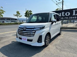 2023 Toyota Roomy I Рестайлинг, белый, 730000 рублей, вид 3