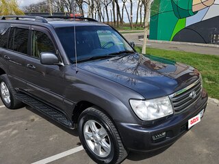 2004 Toyota Land Cruiser 100 Series Рестайлинг 1, серый, 2480000 рублей, вид 3
