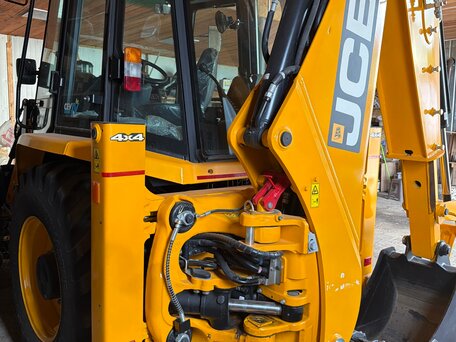 2024 JCB 3DX, 10950000 рублей, вид 1