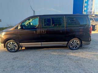 2018 Hyundai Grand Starex I Рестайлинг 2, коричневый, 3550000 рублей, вид 2