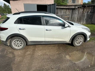 2018 Kia Rio X-Line IV, белый, 1600000 рублей, вид 1