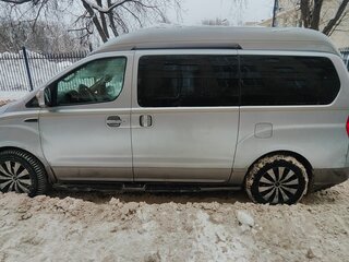 2014 Hyundai Grand Starex I, серебристый, 2300000 рублей, вид 4
