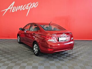 2013 Hyundai Solaris I, красный, 685000 рублей, вид 3