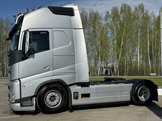2025 Volvo FH, серебристый, 17500000 рублей, вид 4