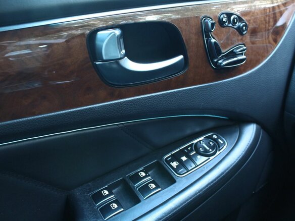 2013 Hyundai Equus II Рестайлинг, чёрный, 1175000 рублей - вид 13