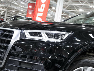 2017 Audi Q5 II (FY), чёрный, 3209700 рублей, вид 2