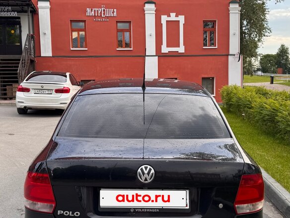 2012 Volkswagen Polo V, чёрный, 600000 рублей - вид 2