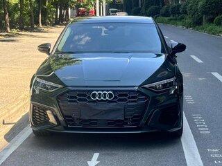 2023 Audi A3 Sportback 35 TFSI IV (8Y), зелёный, 1850000 рублей, вид 1