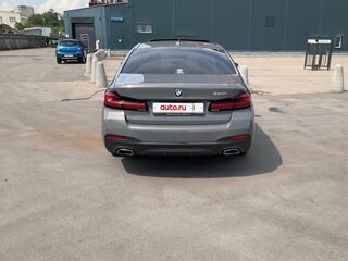 2021 BMW 5 серии 520i VII (G30/G31/G38) Рестайлинг, серый, 4500000 рублей, вид 5