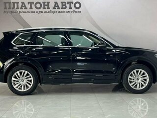 2025 Volkswagen Touareg III Рестайлинг, чёрный, 7899000 рублей, вид 4