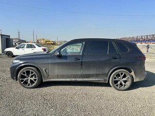 2025 BMW X5 Long 30Li IV (G05/G18) Рестайлинг, чёрный, 9500000 рублей, вид 2