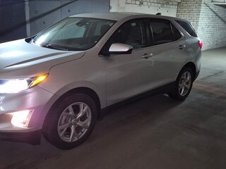 2021 Chevrolet Equinox III, серебристый, 1420000 рублей, вид 1
