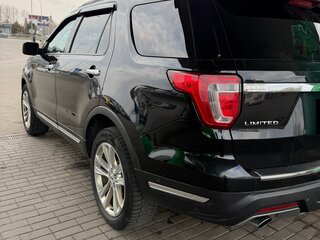 2018 Ford Explorer V Рестайлинг 2, чёрный, 1555000 рублей, вид 4