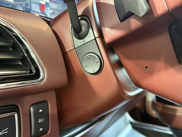 2019 Lincoln Navigator IV, чёрный, 7399000 рублей - вид 21