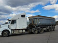 2003 Freightliner Columbia, белый, 2700000 рублей - вид 1