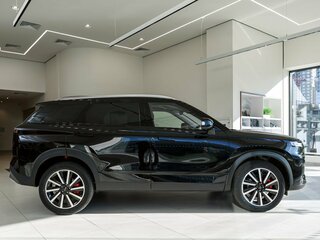 2024 Jaecoo J7 I, чёрный, 2959900 рублей, вид 4
