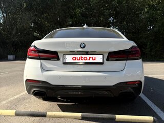 2020 BMW 5 серии 520d xDrive VII (G30/G31/G38) Рестайлинг, белый, 3950000 рублей, вид 5
