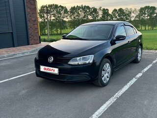 2013 Volkswagen Jetta VI, чёрный, 850000 рублей, вид 1