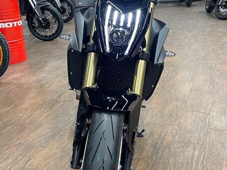 2026 QJMotor SRK 550, чёрный, 569000 рублей, вид 3