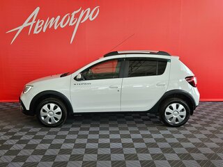 2021 Renault Sandero Stepway II Рестайлинг, белый, 1315000 рублей, вид 2
