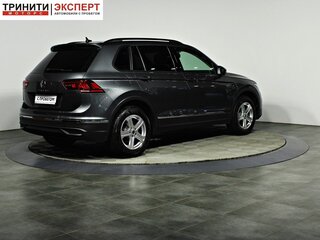 2021 Volkswagen Tiguan II Рестайлинг, серый, 2847000 рублей, вид 5